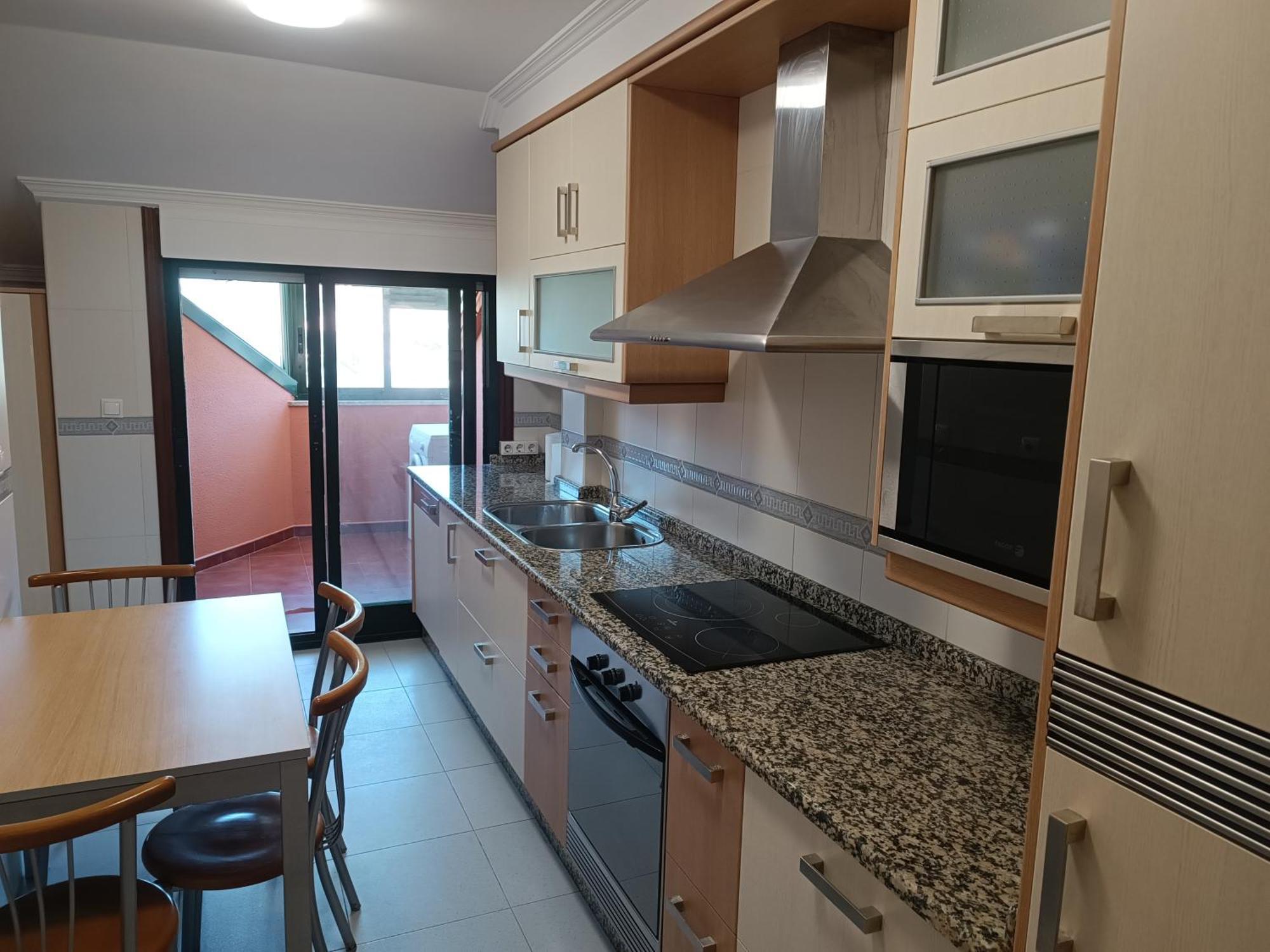 Atico Con 3 Habitaciones En Poio Luaran gambar