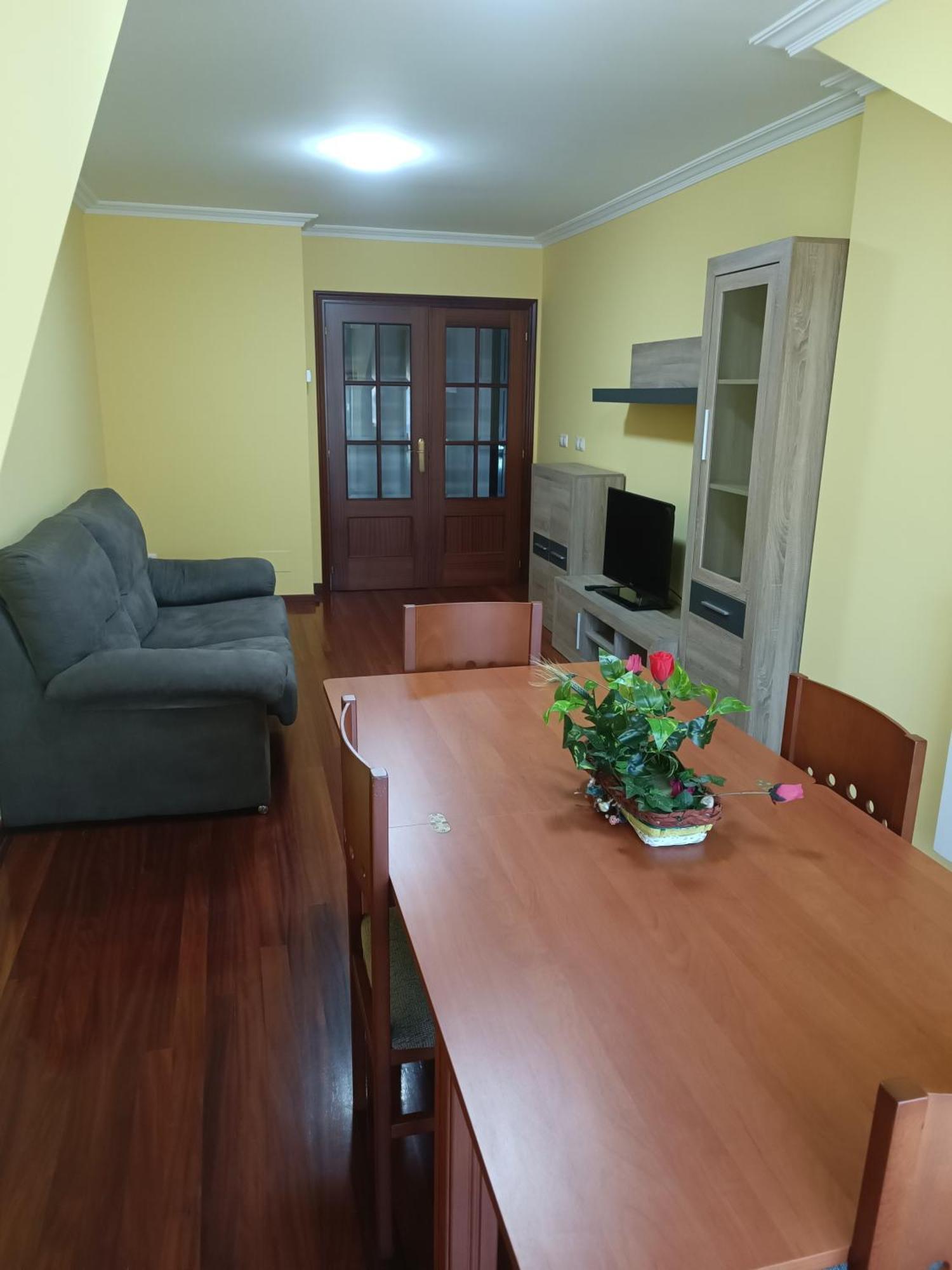 Atico Con 3 Habitaciones En Poio Luaran gambar