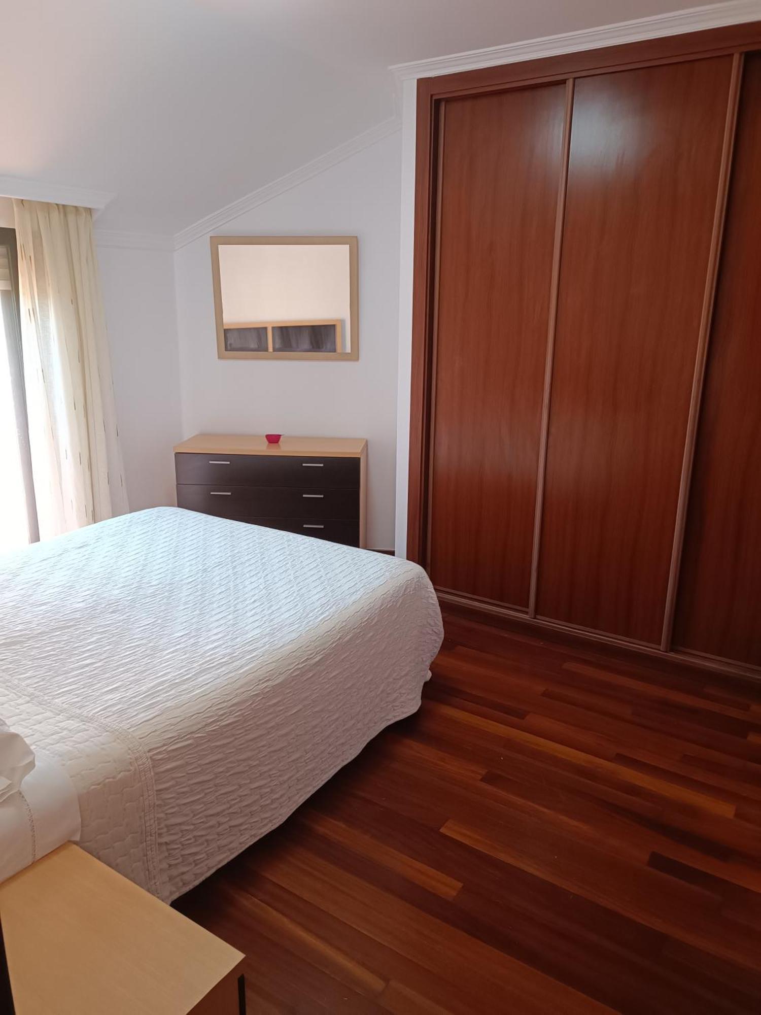 Atico Con 3 Habitaciones En Poio Luaran gambar